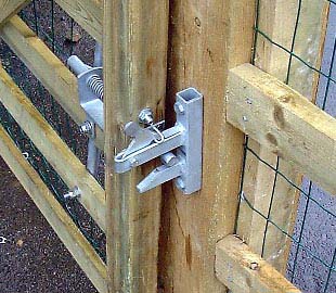 Latch secured open