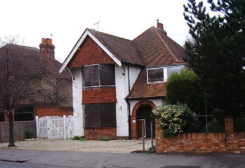 Clarence Rd Boarded up 2