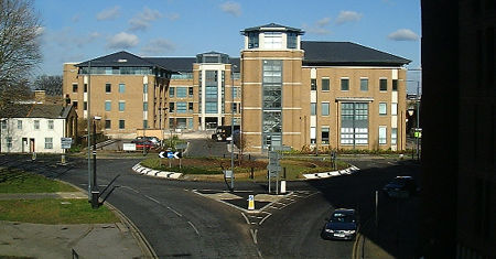 Windsor Dials Arthur Road
                    Roundabout