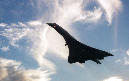 Concorde arrives at LHR