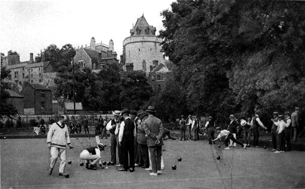 Early Bowls Green