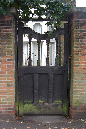 Goodhart
                    style gate CU