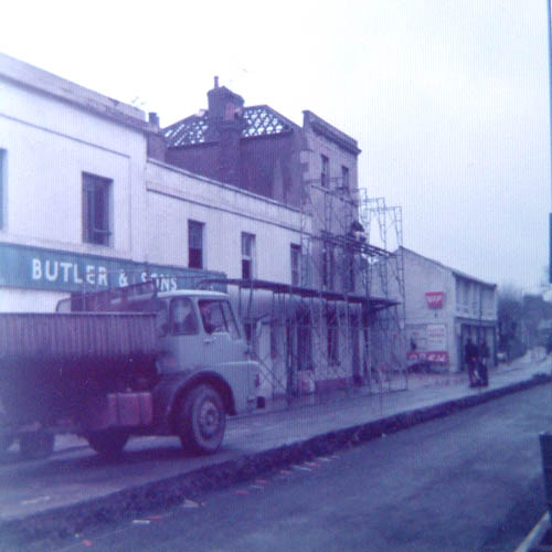 Feb 1975 Victoria Street